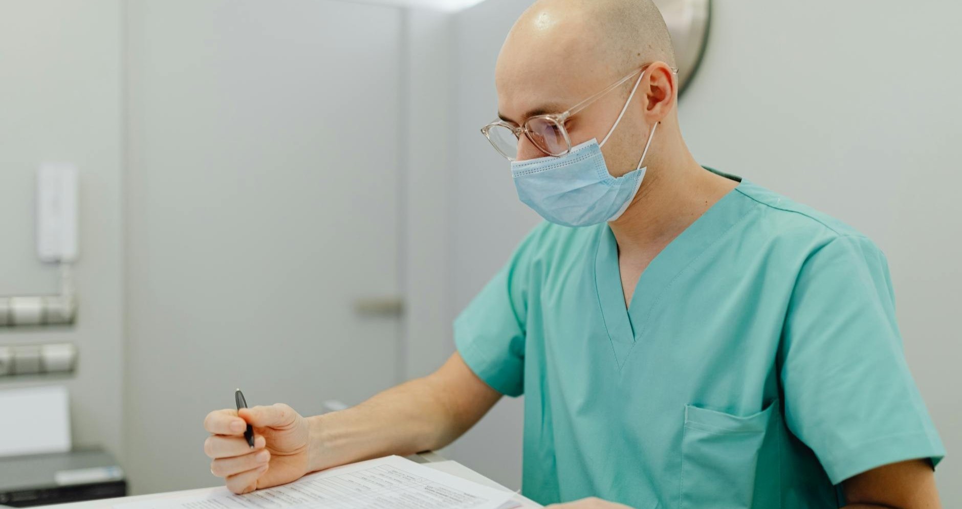 Les infirmiers désormais habilités à établir les certificats de décès